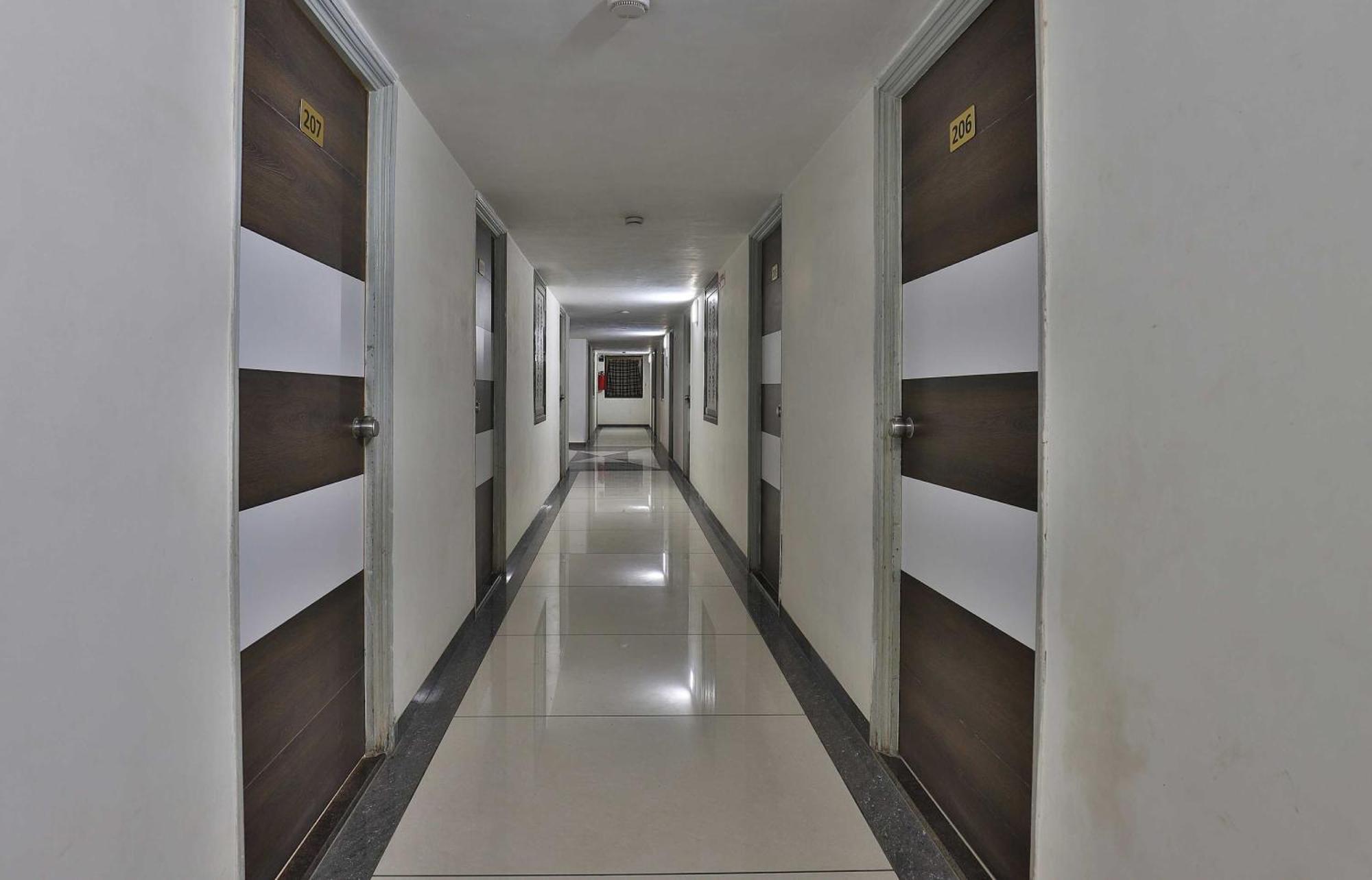 OYO 11543 Hotel Panchsheel Vadodara Exterior foto
